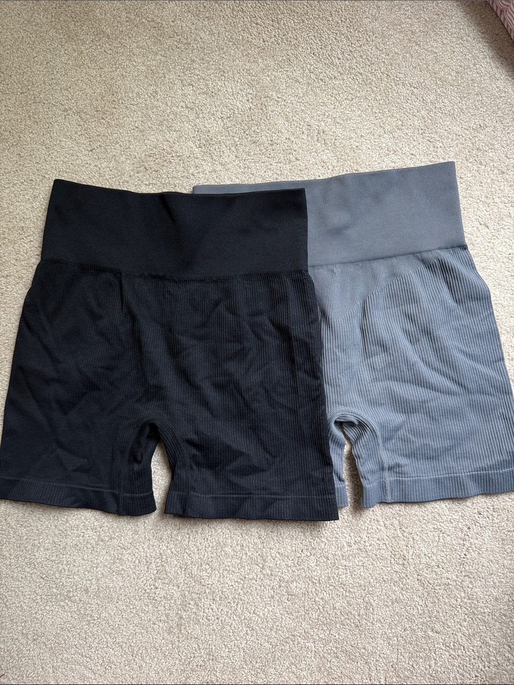 OQQ set of 2 Ribbed High-Waist Black and gray Athletic Bike Shorts
